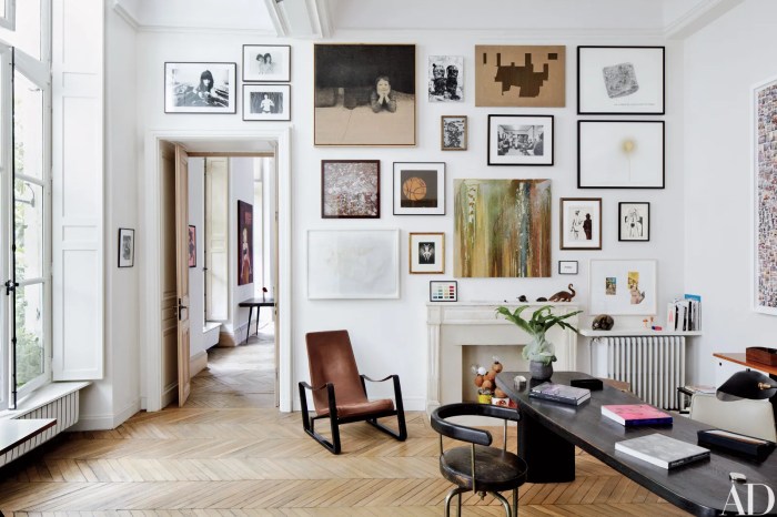 How to decorate room wall with pictures