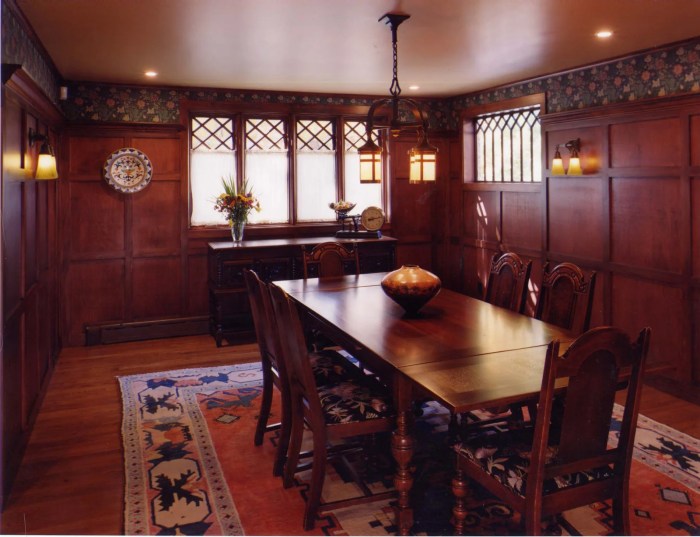 How to decorate a craftsman dining room