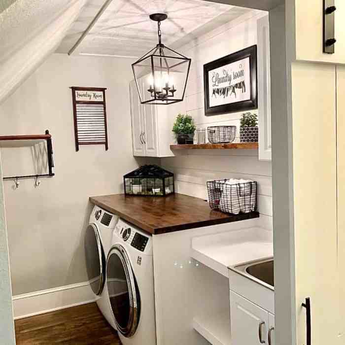 How to decorate a small utility room